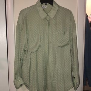 Checkered Button Down 🤍